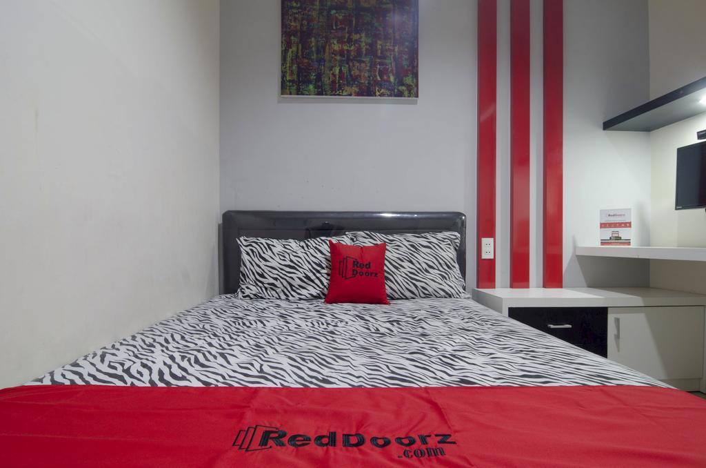 Reddoorz Near Lawang Sewu Hotel Semarang Ngoại thất bức ảnh