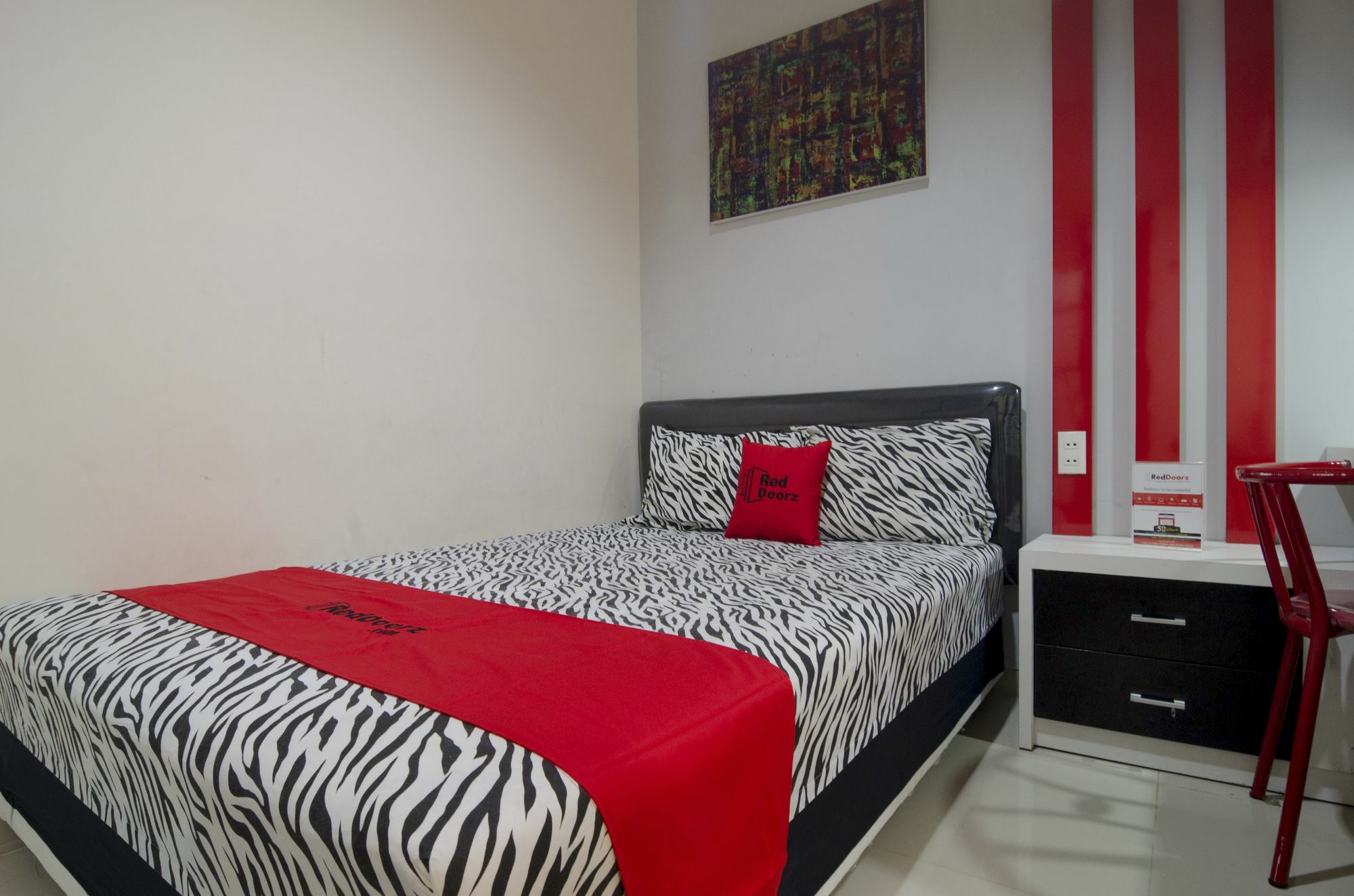 Reddoorz Near Lawang Sewu Hotel Semarang Ngoại thất bức ảnh