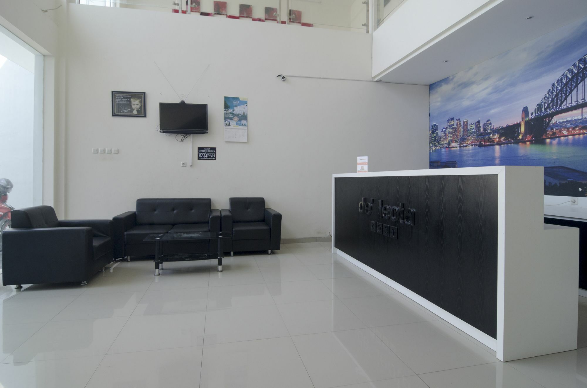 Reddoorz Near Lawang Sewu Hotel Semarang Ngoại thất bức ảnh